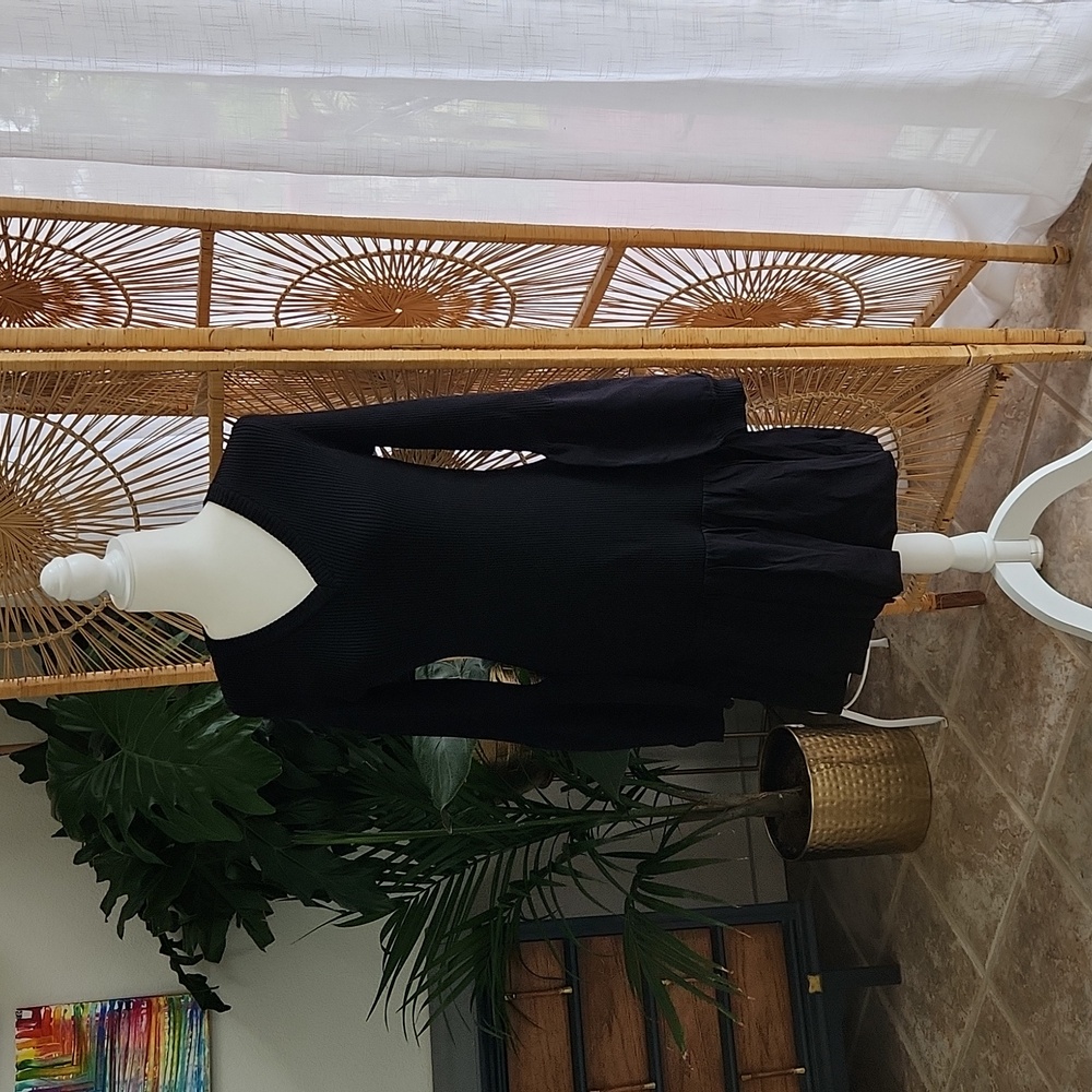 Current Air ruffled, puff sleeve, knit, below- the-knee tunic dress. Size L.